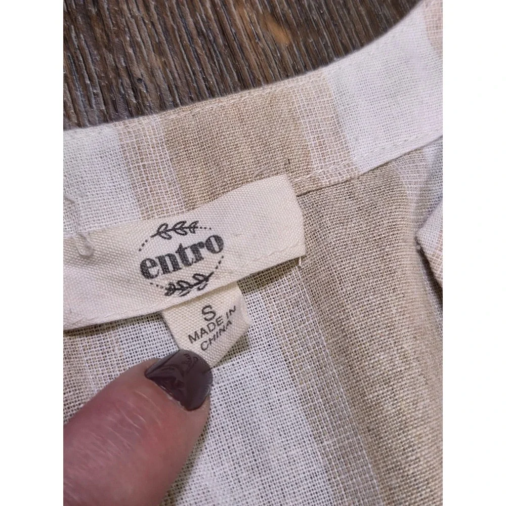 Entro Womens Small Tan White  Floral Embroidered Ruffle Babydoll Top Blouse - Picture 3 of 5